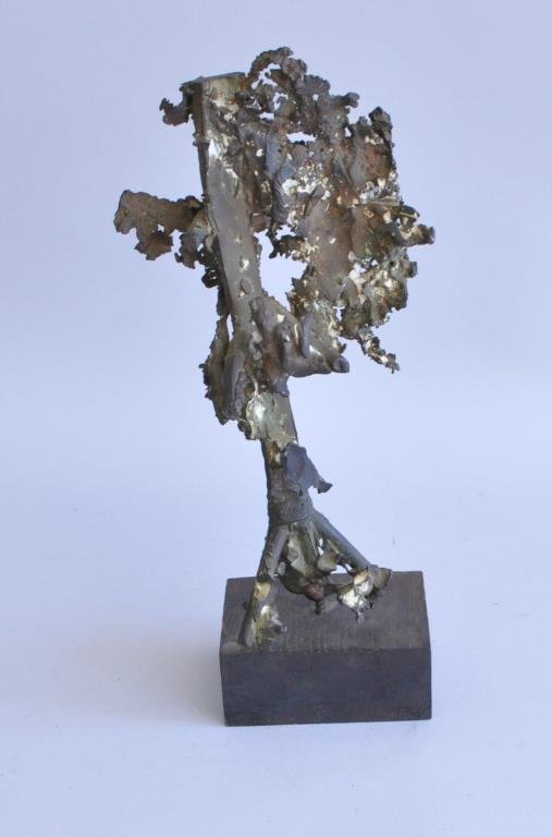 ABSTRACT BRONZE WILLIAM BOWIE (AMERICAN 1926-1994): BRONZE ABSTRACT BRUTALIST TREE SCULPTURE Dimension: H15" x W 4" x D3 1/2" Condition: good