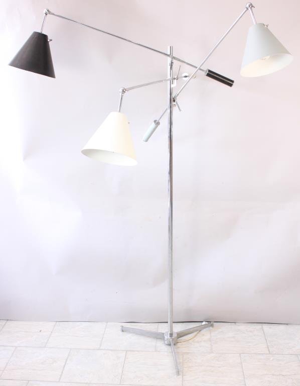 GINO SARFATTI TRIENNALE THREE LIGHT FLOOR LAMP: Chrome-plated steel, painted and enameled metal. Manufactured by Arredoluce, Italy. White shade with an impressed mark "Made in Italy Arredoluce Monza." Ca 1950s Dimension: H (max) 80" Condition: over