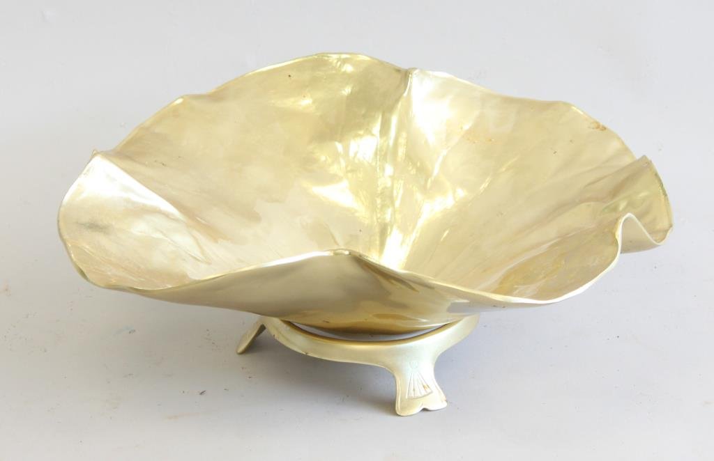 LOTUS LEAF CENTERPIECE BOWL: Copyright 1948 Oskar J.W. Hansen Harvin Co. No 3514 Dimensions H 5.5" X 15" W Condition: Good