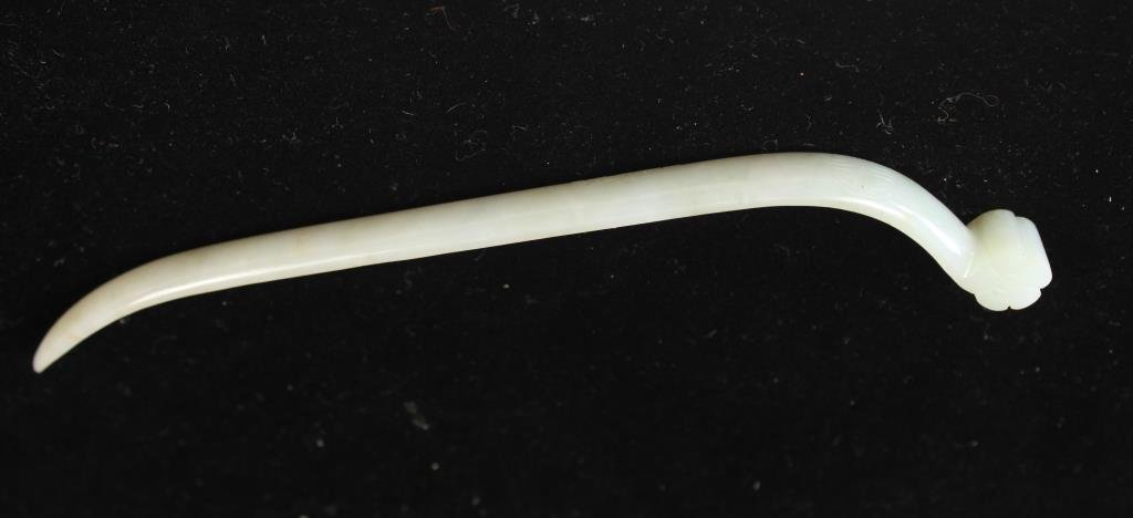 CHINESE QING DYNASTY CARVED JADE HAIR PIN: Guaranteed Fine Quality Qing Dynasty Jade! Pale Celadon color Dimension: L 7 1/4" x W 1/2" Condition: excellent Provenance: From the Estate Antique collection of Arthur & Joe Robinson