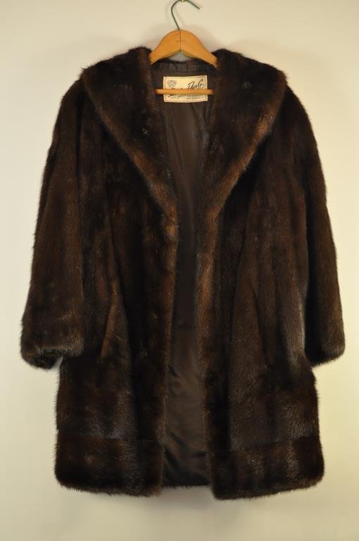 3/4 LENGTH DARK BROWN MINK COAT: Dimensions are approximate. Please email or call with questions. Length: 32" Across Back (underarm): 22" Sleeve (from shoulder): 21" Condition: Excellent. Provenance: From the seedhouse, NYC
