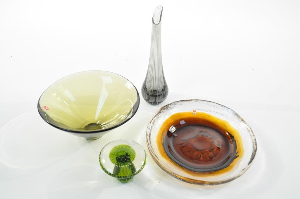 MID-CENTURY GLASS GROUPING 2: Large bowl marked Holmgaard Dimensions: Diameter 10 1/2" x H 5" Holmegaard bowl Condition: good, no apparent issues