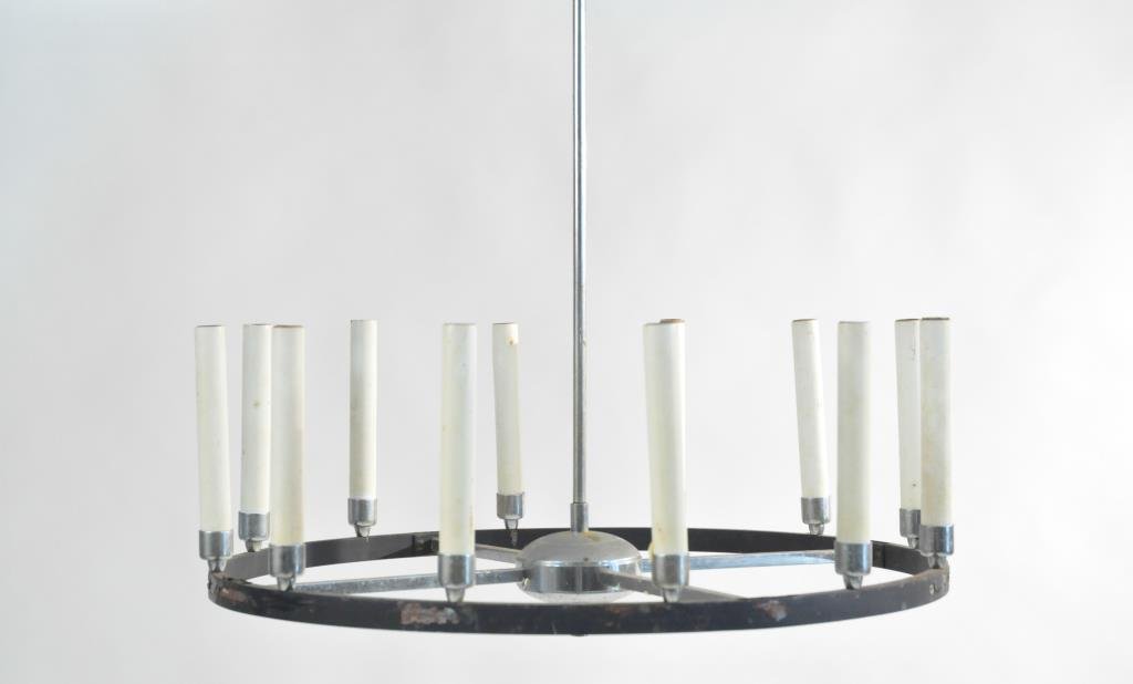 MID-CENTURY LIGHTOLIER CHANDELIER: Dimension: H 22" X Diameter 21 1/2" Condition: rust to base