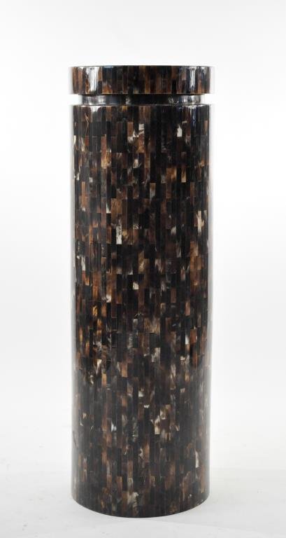 KARL SPRINGER TESSELATED HORN PEDESTAL: Dimensions: H 42" Diameter 14" Condition: Damage to top in one spot, otherwise good.