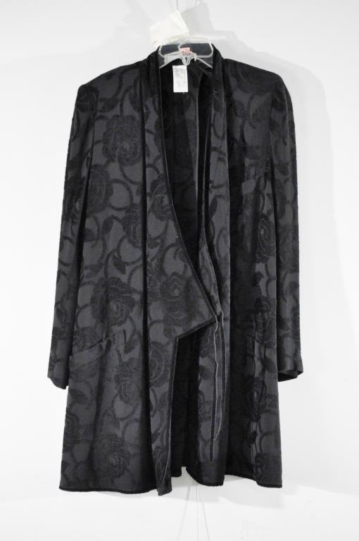 VINTAGE SONIA RYKIEL ORIENTAL STYLE BLACK JACKET: No Size tag: M Condition: Good. Note: All clothing is from the same estate and mostly in very good condition. All clothing sold as is. Please preview the week before the auction or call or email with 