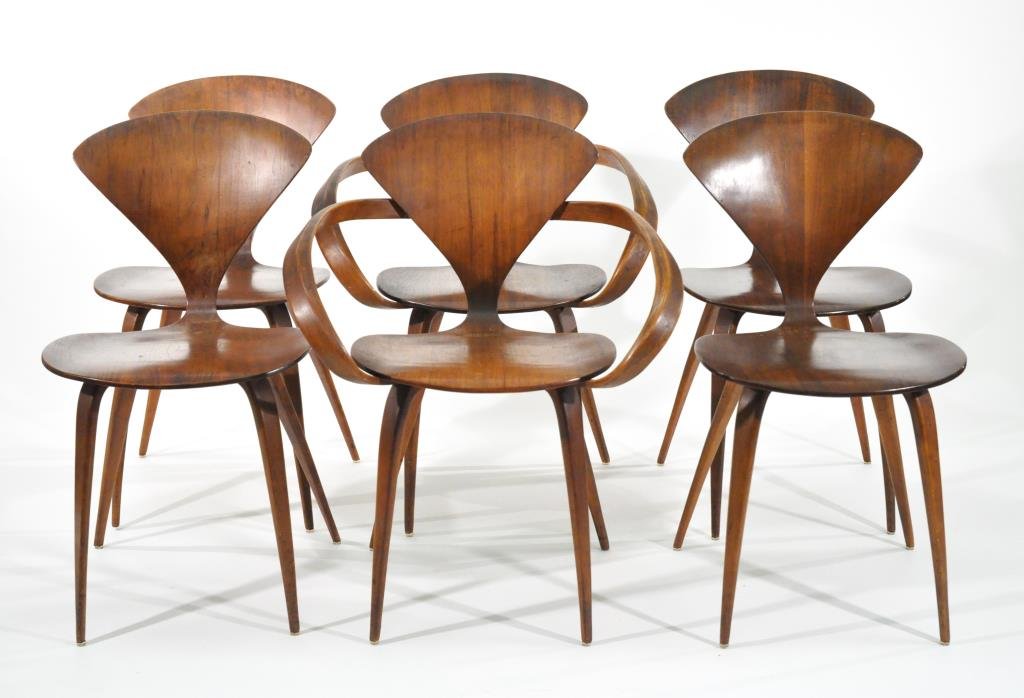 GROUP OF 6 NORMAN CHERNER FOR PLYCRAFT CHAIRS: Dimensions: (Arms chairs) H 31.5" X W 24" X D 21"Dimensions: (Side chairs) H 31.5" X W 16" X D 21"Condition: Minor scuffs, appropriate with age and use