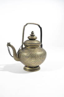 ANTIQUE SIAM GOLD & SILVER NIELLO TEAPOT: Dimension: H 10" (including handle) x W 9" Weight: 17.40 oztCondition: Good, signs of age. Provenance: From the descendants of a late 19th C. Siam logging operation