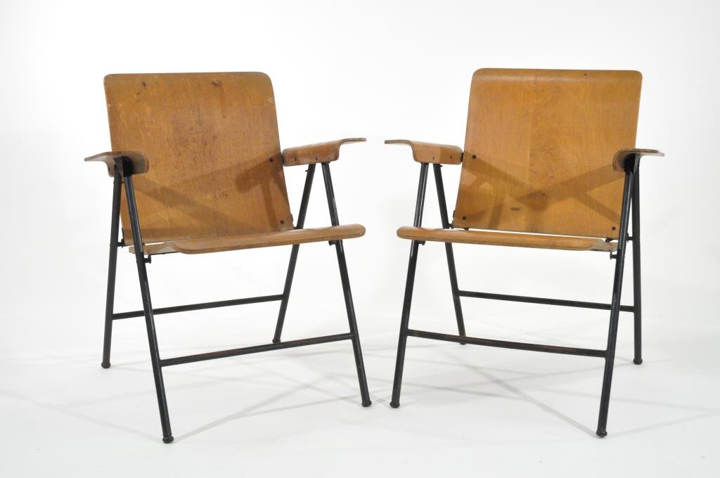 PAIR OF RUSSEL WRIGHT "SAMSON" FOLDING CHAIRS: Label to bottom, bentwood over a metal frameDimensions: H 30.5" x W 24.5" x D 25"Condition: good, some light discoloration, surface scratches, small veneer chips on arms