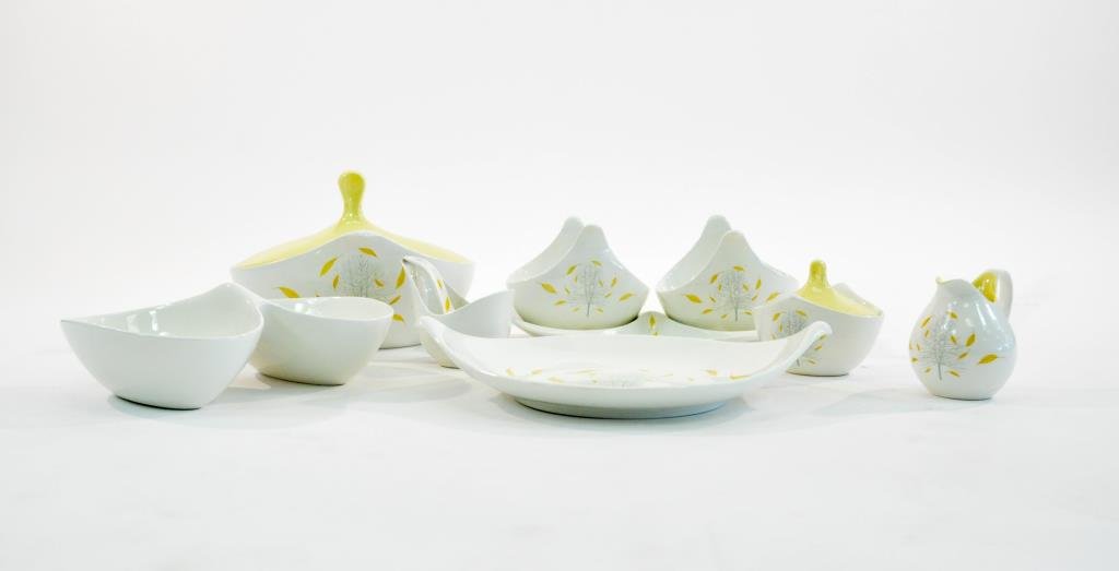 EVA ZEISEL FOR HALLCRAFT POTTERY SET: 10 pieces including divided dishes, gravy boat, covered bowls, platter etc.Dimension: Platter: L 14" X W 11"Condition: