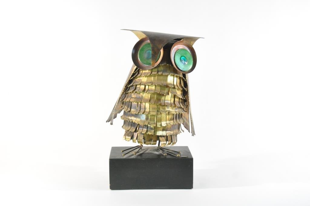 CURTIS JERE OWL SCULPTURE C. JERE: Dimensions: H 17" x W 9" x D 5.5"Condition: good, one eye is loose, nice patina