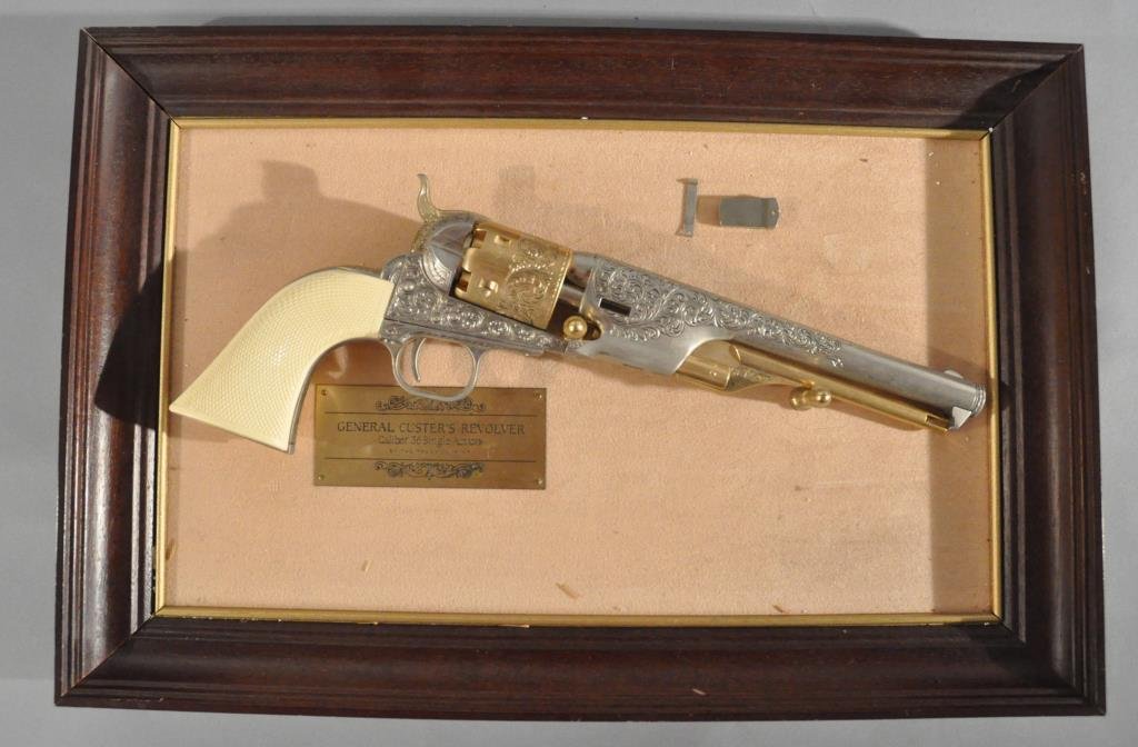 FRANKLIN MINT .36 CAL GENERAL CUSTER'S REVOLVER: Authorized recreation of General George A. Custer's, Colt 36 caliber barrel navy revolver by the Franklin Mint. Unfired and cannot be fired, Navy revolver is all hand engraved on the barrel, cylinder,