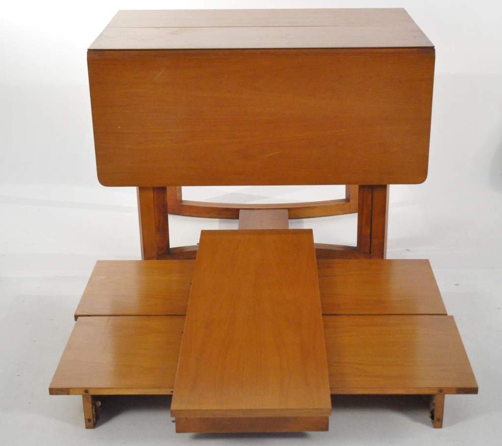 ROBSJOHN GIBBINGS FOR WIDDICOMB DINING TABLE: Dimensions: H 29.25" x L 58" x W 40" Plus three 14" leaves.Condition: Good.
