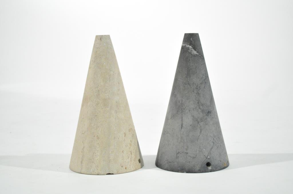 PAIR OF RAYMOR MARBLE TABLE LAMP BASES: Dimensions: H 13" x Diameter 6.5" eachCondition: good