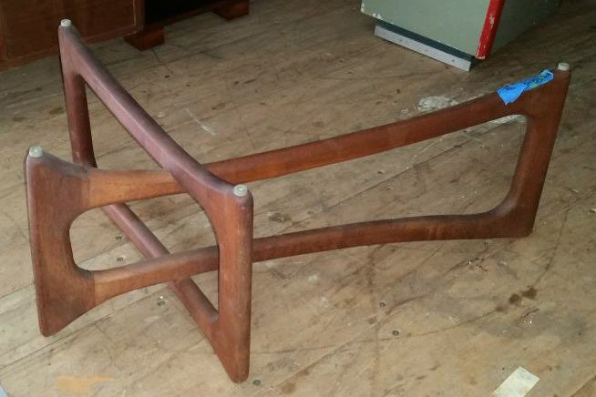 ADRIAN PEARSALL COFFEE TABLE BASE: Dimensions: H 15.5" x W 39" x D 28"Condition: fairONSITE WAREHOUSE AUCTION, ITEMS MUST BE PICKED UP WITHIN 7 DAYS AFTER THE AUCTION, ALL ITEMS LEFT PAST THAT DAY WILL BE ABANDONED