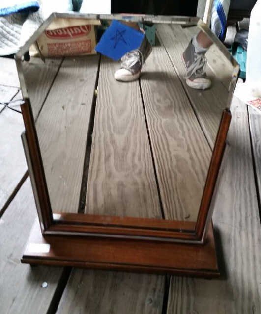 ART DECO TABLE TOP MIRROR: Dimensions: H 17.5" x W 14.5" x D 7.5"Condition: fairONSITE WAREHOUSE AUCTION, ITEMS MUST BE PICKED UP WITHIN 7 DAYS AFTER THE AUCTION, ALL ITEMS LEFT PAST THAT DAY WILL BE ABANDONED