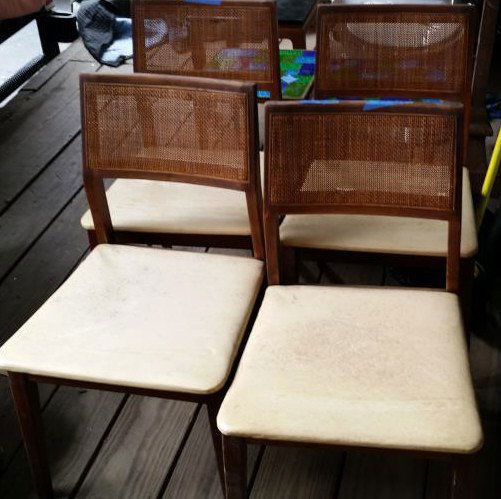 4 JENS RISOM MID-CENTURY SIDE CHAIRS: Dimensions: H 32" x W 18" x D 19"Condition: as isONSITE WAREHOUSE AUCTION, ITEMS MUST BE PICKED UP WITHIN 7 DAYS AFTER THE AUCTION, ALL ITEMS LEFT PAST THAT DAY WILL BE ABANDONED
