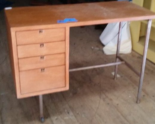 GEORGE NELSON DESK FOR HERMAN MILLER: Dimensions: H 25.5" x W 34.5" x D 16"Condition: goodONSITE WAREHOUSE AUCTION, ITEMS MUST BE PICKED UP WITHIN 7 DAYS AFTER THE AUCTION, ALL ITEMS LEFT PAST THAT DAY WILL BE ABANDONED
