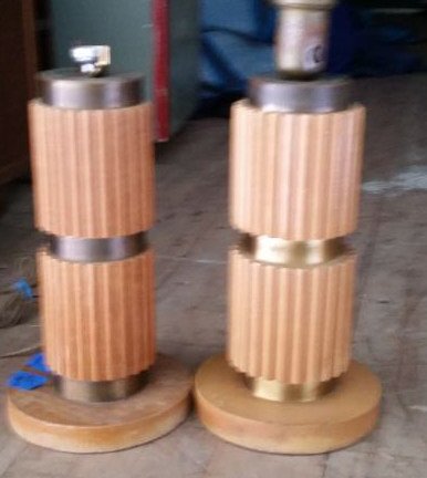 PAIR OF RUSSEL WRIGHT TABLE LAMPS: Dimensions: Larger: H 18" x dia 8"Condition: as isONSITE WAREHOUSE AUCTION, ITEMS MUST BE PICKED UP WITHIN 7 DAYS AFTER THE AUCTION, ALL ITEMS LEFT PAST THAT DAY WILL BE ABANDONED