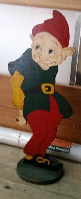 PAINTED WOODEN DWARF: Dimensions: H 21.25" x W 9" x D 6"Condition: fairONSITE WAREHOUSE AUCTION, ITEMS MUST BE PICKED UP WITHIN 7 DAYS AFTER THE AUCTION, ALL ITEMS LEFT PAST THAT DAY WILL BE ABANDONED