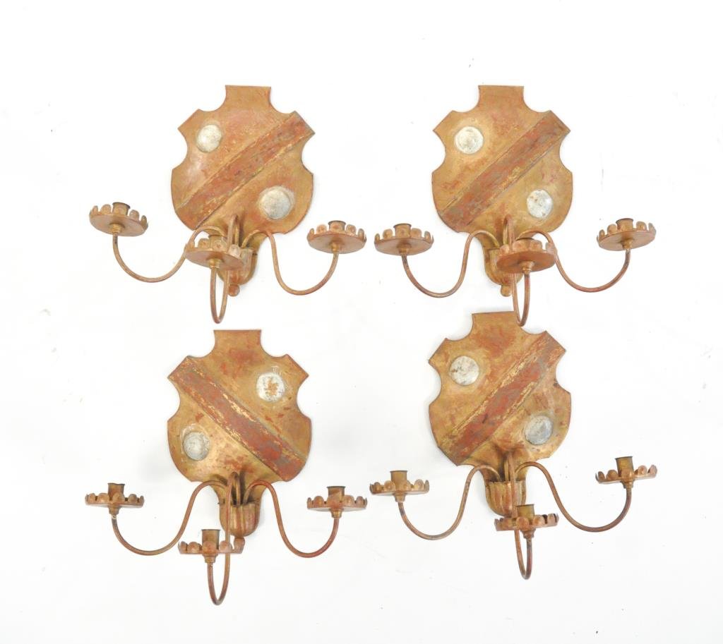 SET OF 4 ITALIAN ARMORIAL GILDED WALL LIGHTS: Dimensions: H 17" x W 18" x D 9" Condition: Good, needs wiring, small chips to paint