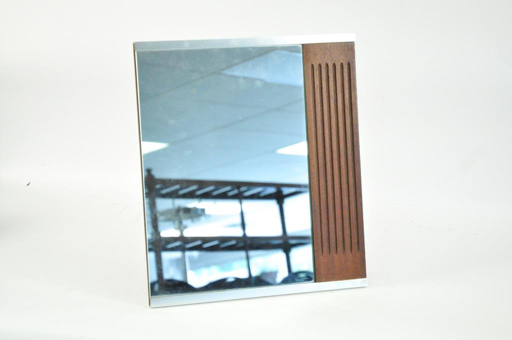 DECO WOOD AND METAL MIRROR: Table top. Dimensions: H 16" x W 18.25" Condition: Good, chain needs reattaching.