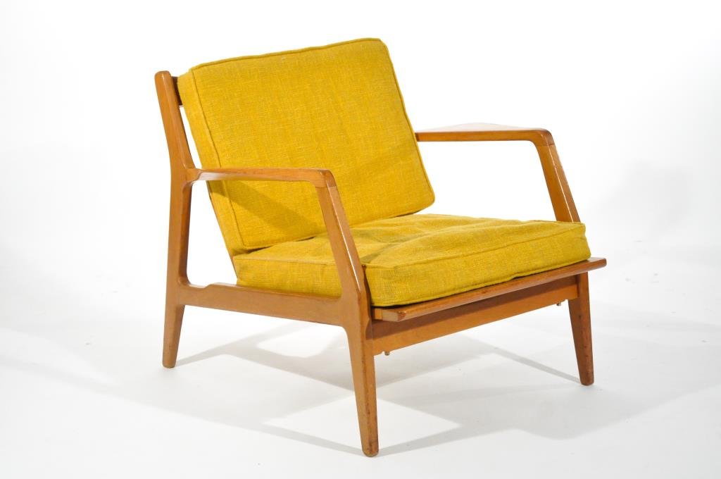 SELIG MID-CENTURY LOUNGE CHAIR: Dimensions: H 27" x W & D 30"Condition: oxidized foam, uneven finish to wood.