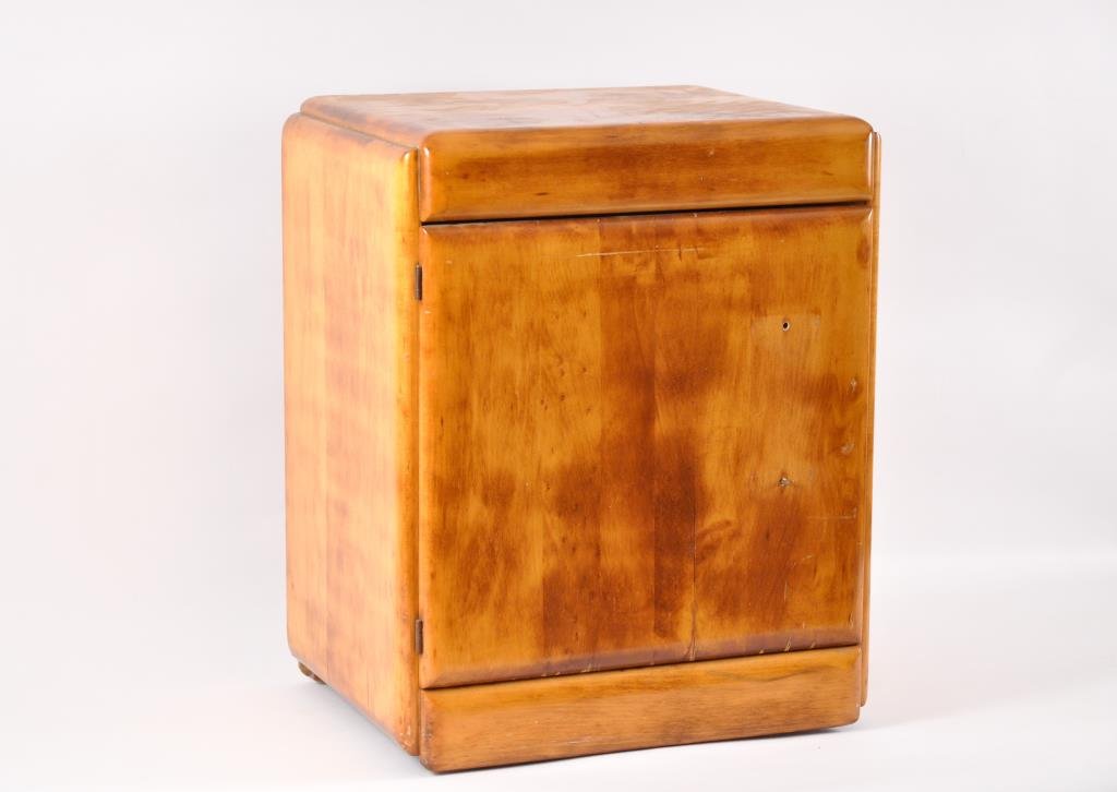 IN THE MANNER OF RUSSEL WRIGHT NIGHT STAND: Nightstand, wood, unmarkedDimensions: H 23" x W 18" x D 14"Condition: good, some surface scratching and losses to finish