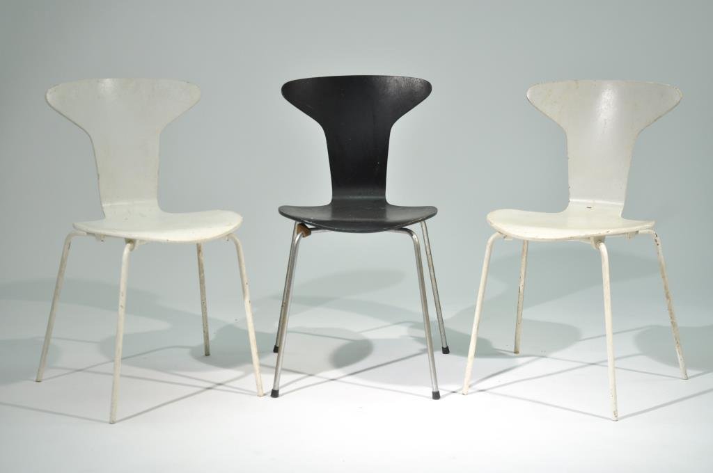 SET OF MID-CENTURY ARNE JACOBSEN CHAIRS: Dimensions: H 30" x W 16" x D 17"Condition: Dirty, paint losses and chips