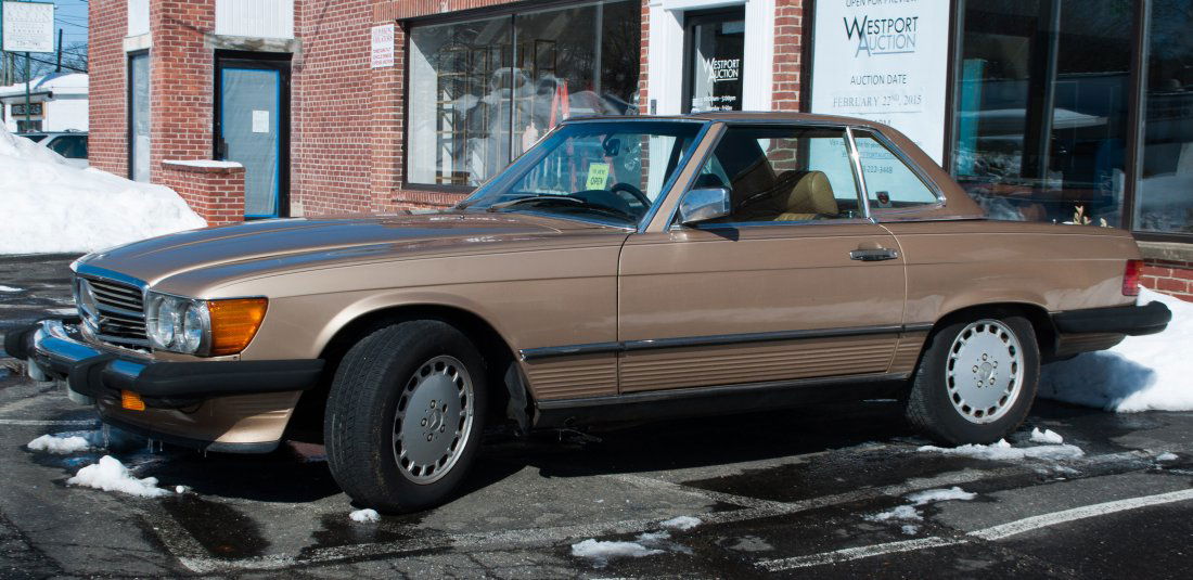 1987 560SL MERCEDES BENZ: 145774 Miles on OdometerCar does not presently have key, a bill of sale will be presented to the winning bidder who, upon registration, will receive a key for the car from the auction house.Condition: