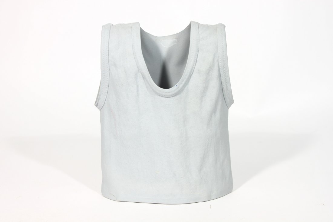 MICHAEL HARVEY, CERAMIC TANK TOP VASE: Dimensions: H 7.5" x W 6" x D 3"Condition: good
