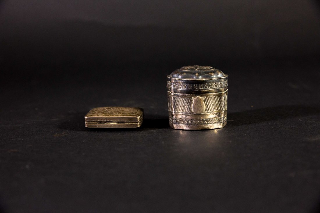 STERLING SILVER PEPPERMINT BOX AND VINAIGRETTE BOX: Hallmark with the sterling silver box has a hallmark profile of a LION with acorn design on top. The 2nd box has a silver hallmarks profile of George III, S & S,LION with initials engraved R. Mc. T Di