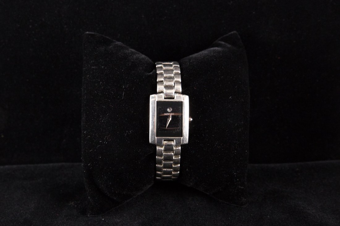 LADIES MOVADO WATCH: Stainless steelSize: 21Condition: good, some wear from use, not presently running