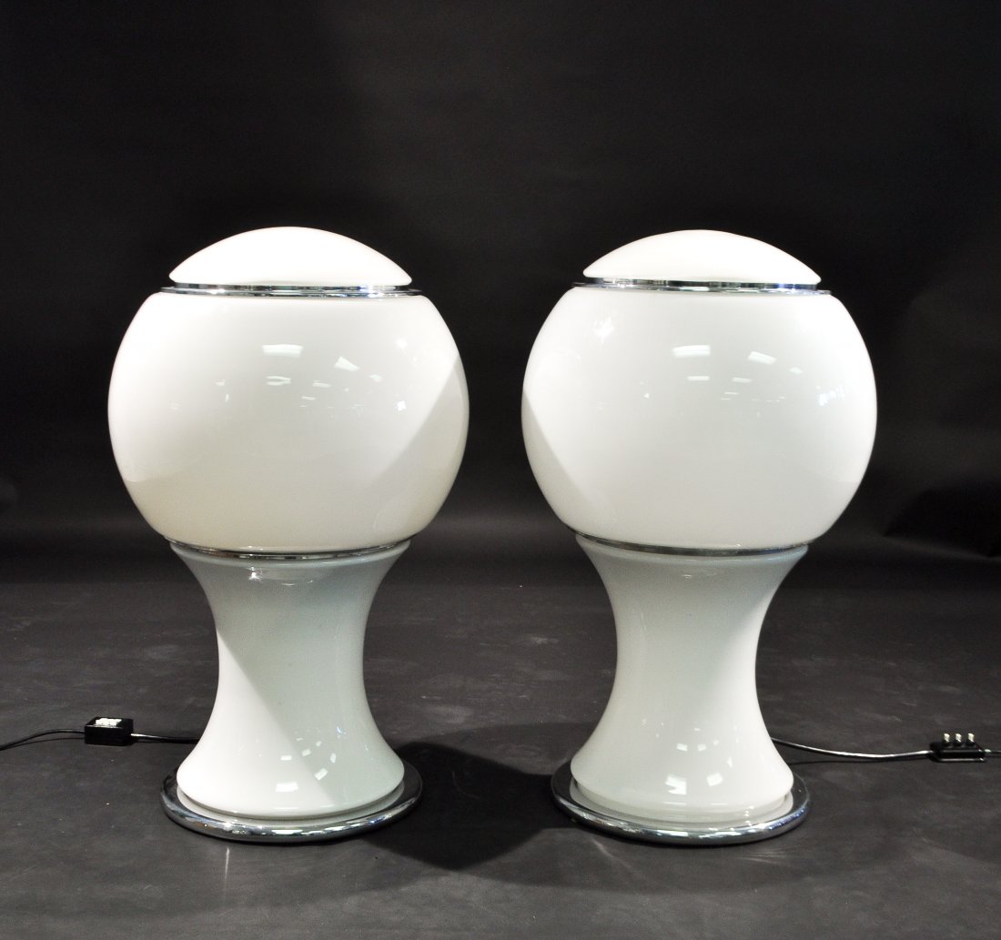 MONUMENTAL GIANNI CELADA "MONGOLFIERA" LAMPS: “Mongolfiera" lamps by Gianni Celada, Fontana Arte, c. 1968, glass and chrome, three way switch on each illuminates different sections of the lamp independentlyDimensions: H 32" x Diameter 20"Condit