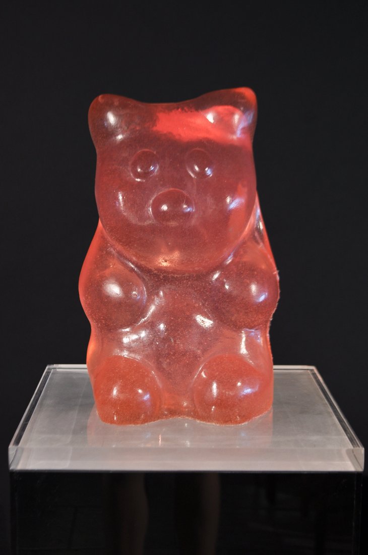 EXTRA LARGE GUMMI BEAR SCULPTURE (1 of 8)