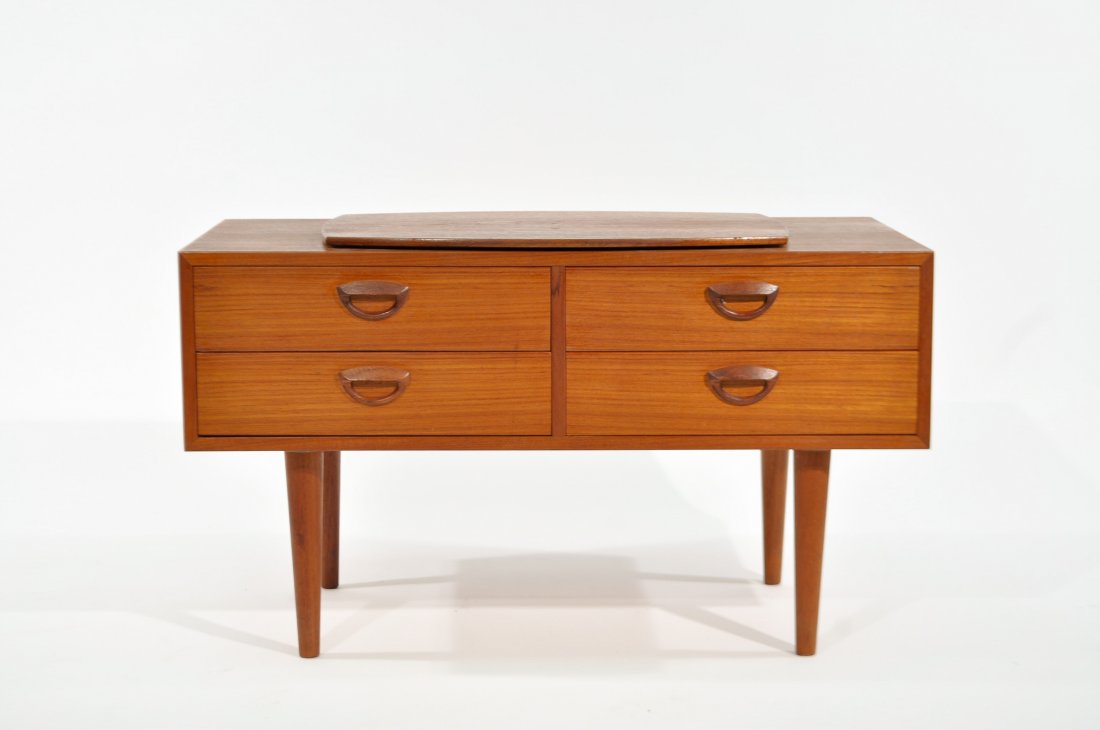 PETITE DANISH TEAK CHEST WITH TV SWIVEL (1 of 7)