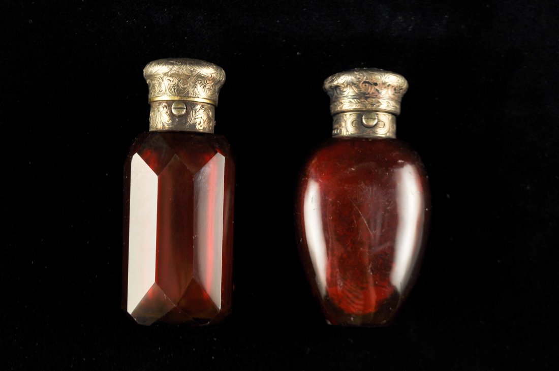 2 RUBY GLASS & STERLING PERFUME BOTTLES (1 of 10)