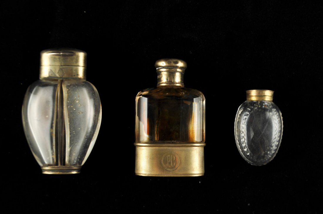 GROUPING OF CRYSTAL & SILVER PERFUME BOTTLES (1 of 10)