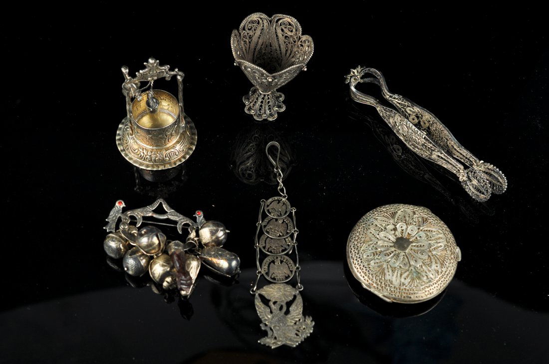 GROUPING OF SMALL SILVER ITEMS INCL FILIGREE (1 of 10)