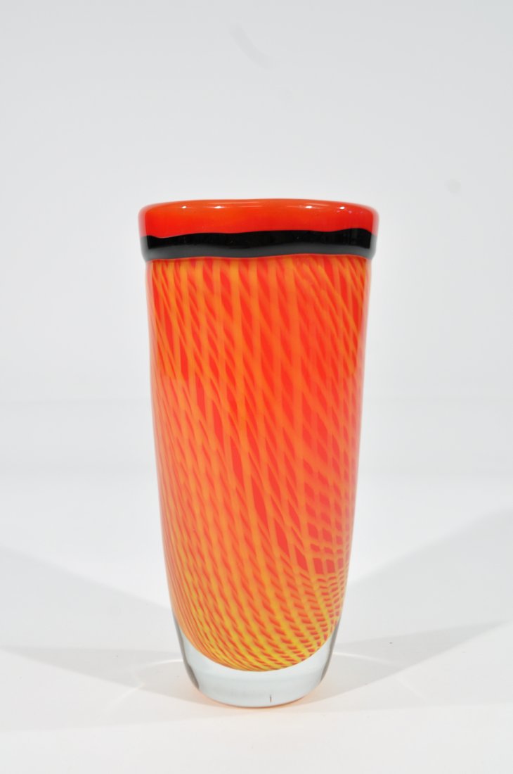 MODERN STUDIO GLASS VASE (1 of 7)