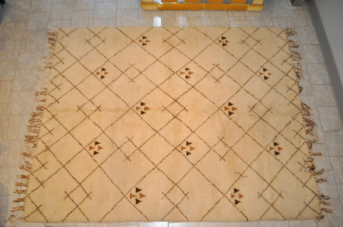 MID-CENTURY MOROCCAN WOOL HIGH-PILE RUG (1 of 6)