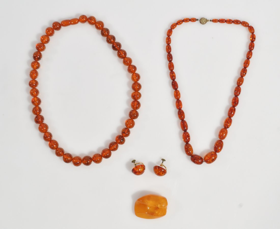 AMBER AND AGATE LOT (1 of 10)