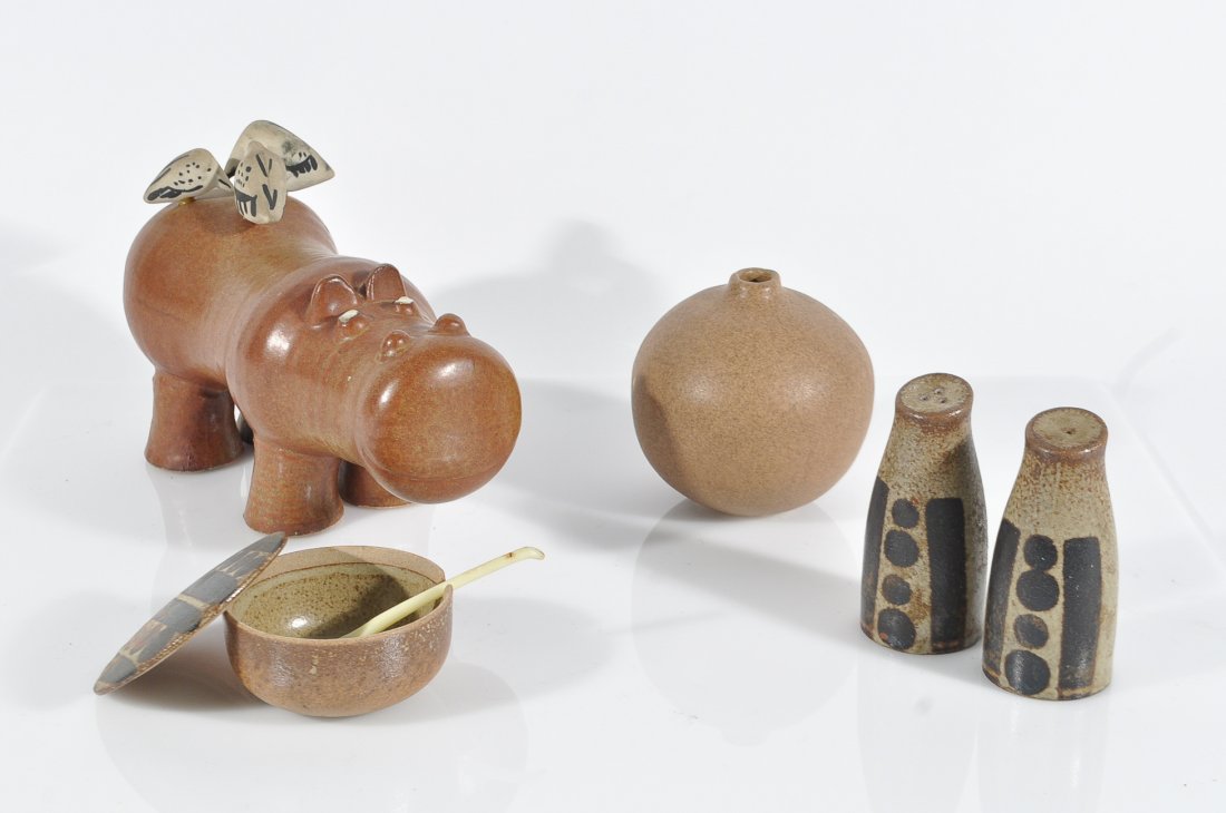MID-CENTURY POTTERY GROUP INCL. LISA LARSON (1 of 10)