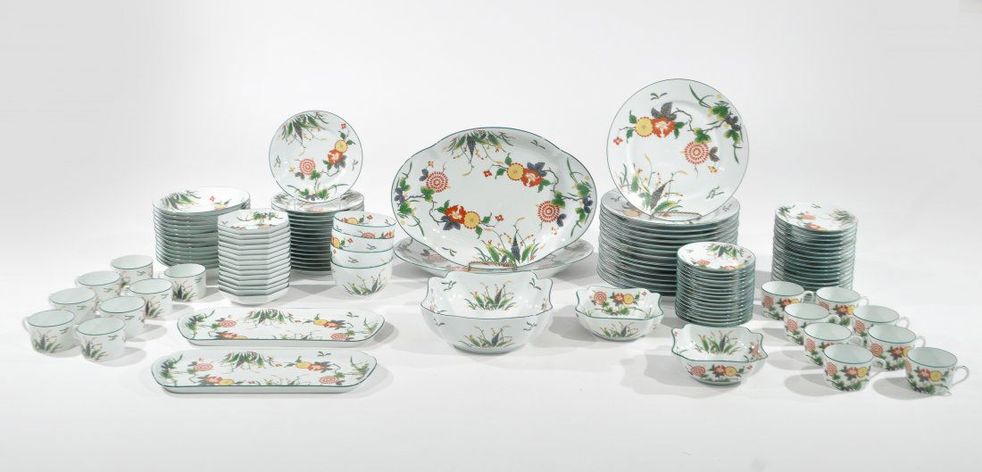 PUIFORCAT PORCELAIN SERVICE FOR 16 (1 of 10)