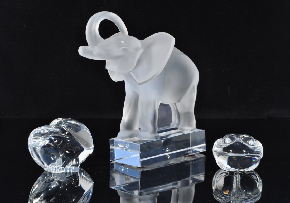 LALIQUE ELEPHANT & STEUBEN HAND COOLERS (1 of 7)