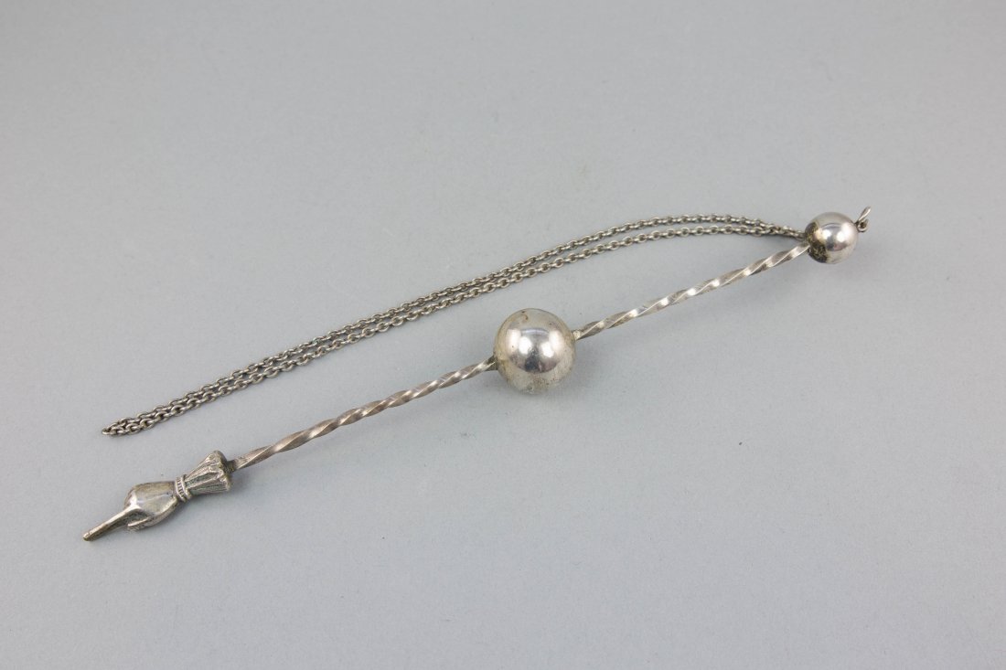 POLISH SILVER TORAH POINTER (1 of 2)