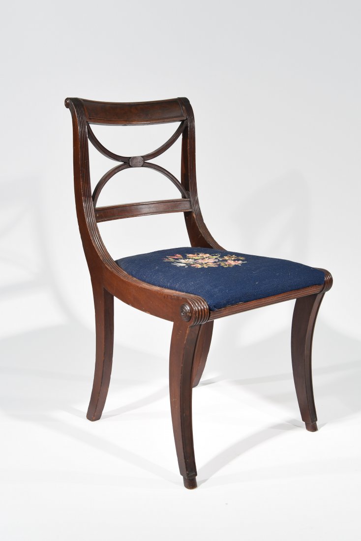 DUNCAN PHYFE SIDE CHAIR: Circa 1810, mahogany Dimensions: H 33" x W 18" x D 18"