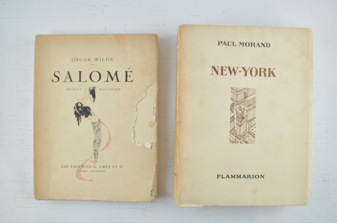 GROUPING OF BOOKS INCL. OSCAR WILDE (1 of 9)