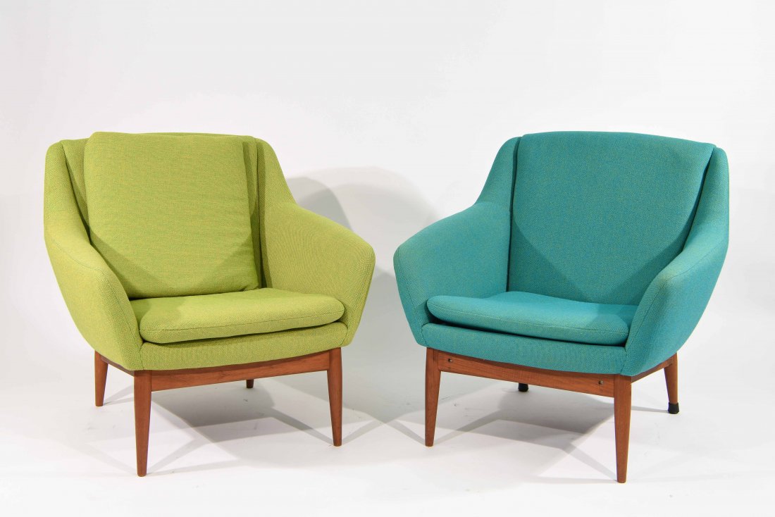 PAIR OF MID-CENTURY DANISH LOUNGE CHAIRS (1 of 10)