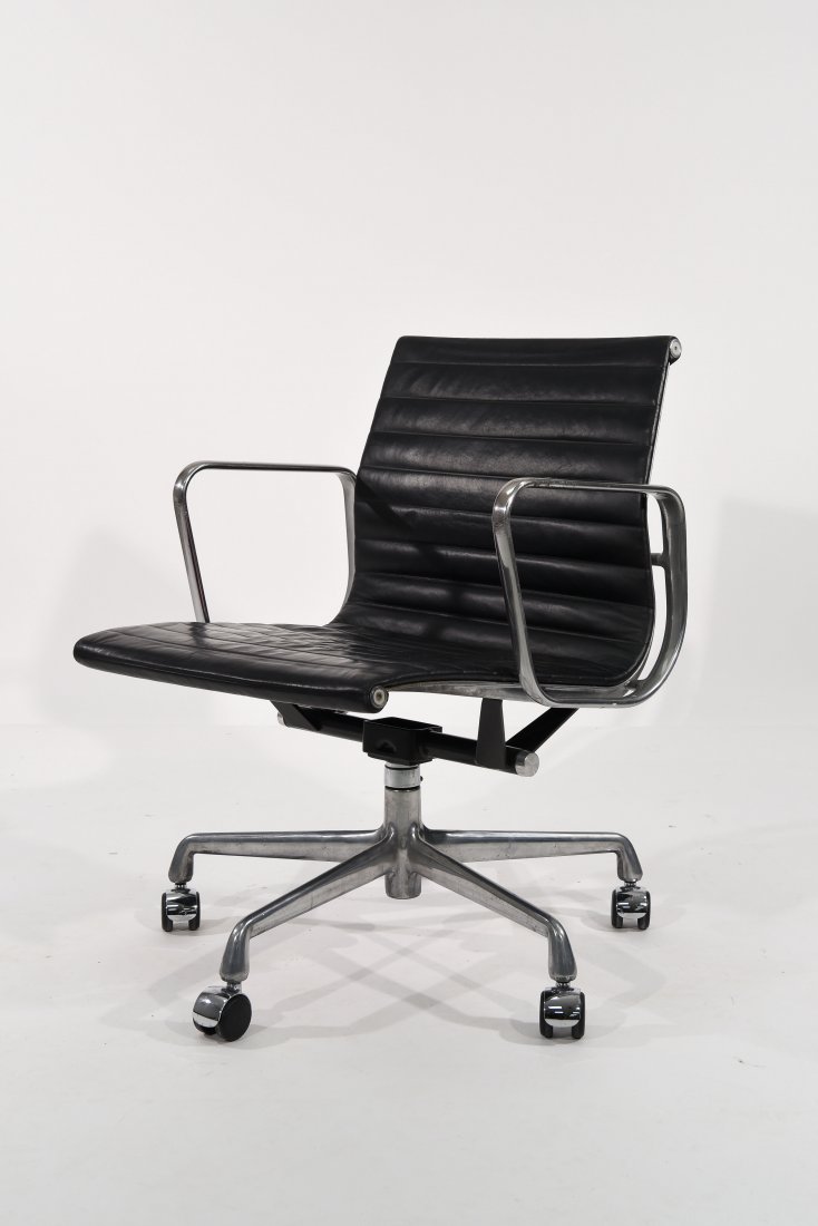 CHARLES & RAY EAMES ALUMINUM GROUP CHAIR (1 of 9)