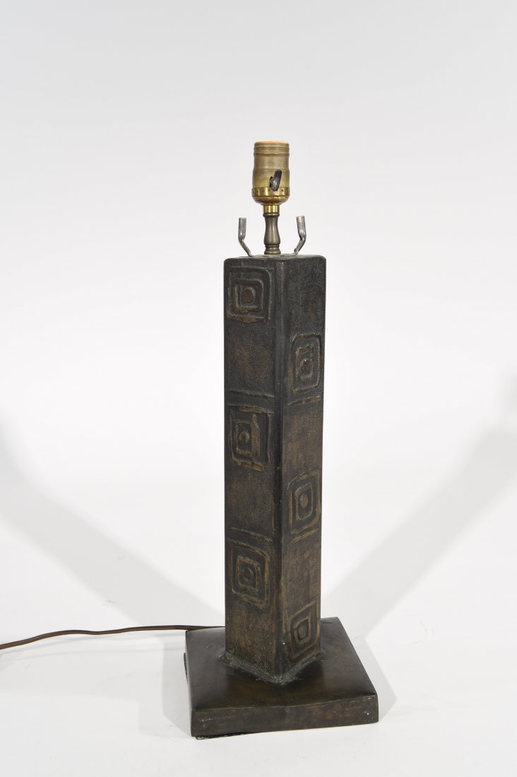 MID-CENTURY STYLIZED BRONZE TABLE LAMP (1 of 7)